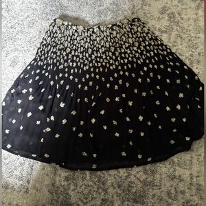 ELLE Black Floral Pleated Chiffon Skirt Small White and Yellow Ditsy Flowers